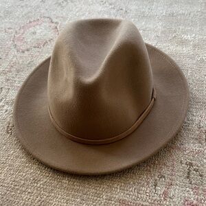 Classic Brown Fedora Hat - Women's Stylish Wool Felt
